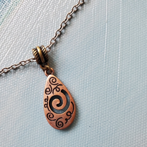 Lia Sophia Love & Peace Necklace - Picture 6 of 9